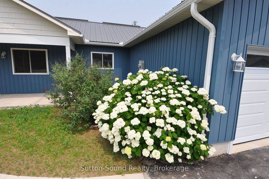 South Bruce Peninsula, ON N0H 2T0,1 Williamson PL