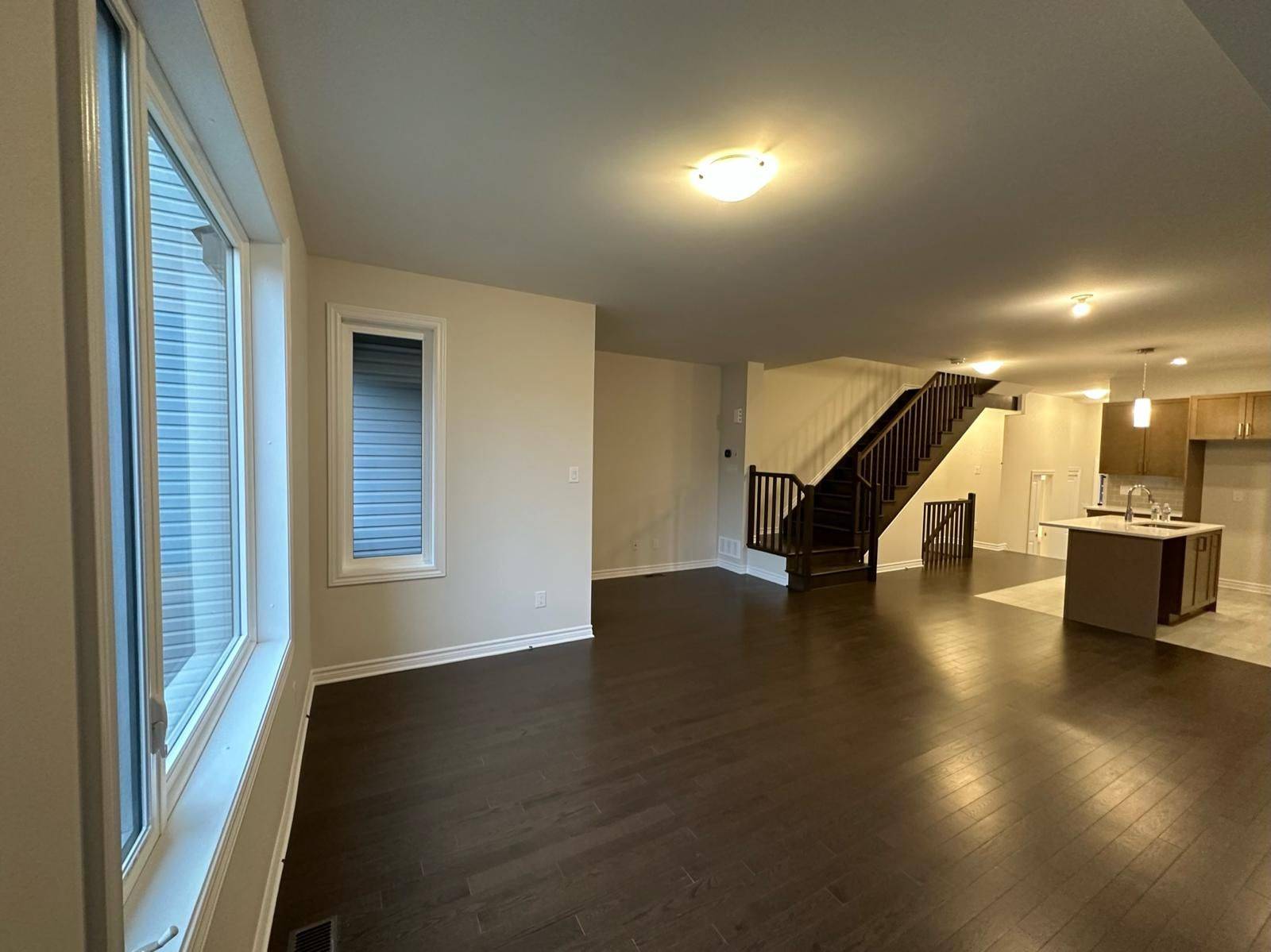 Blossom Park - Airport And Area, ON K1X 0H2,28 Atop LN