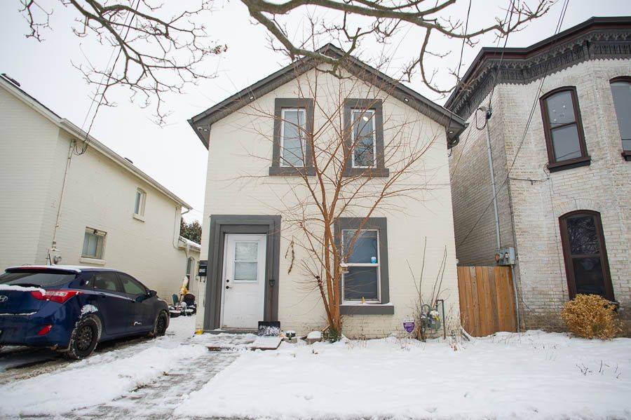 Brantford, ON N3S 5M6,129 Peel ST