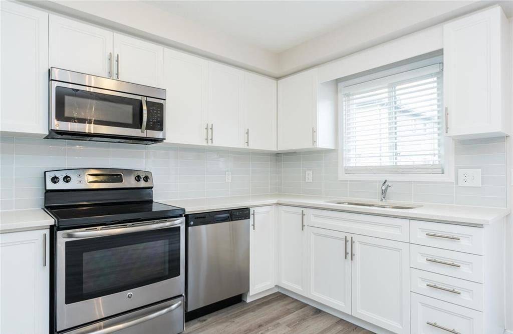 London South, ON N6L 0C7,3200 Singleton AVE #Unit #76