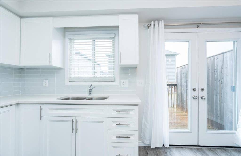 London South, ON N6L 0C7,3200 Singleton AVE #Unit #76