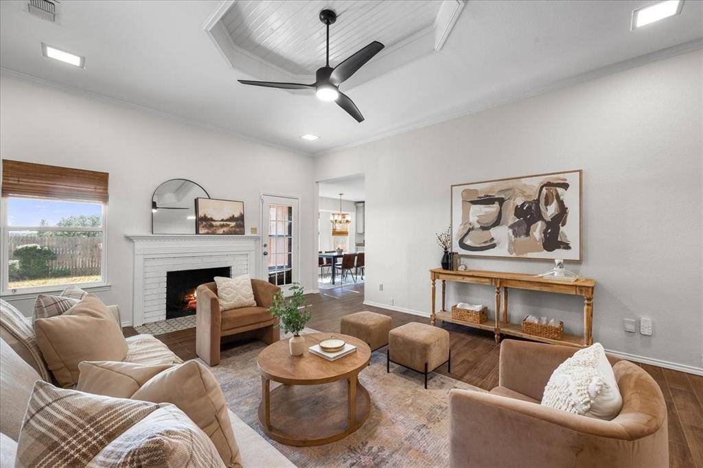 Benbrook, TX 76126,10037 Stoneleigh Drive