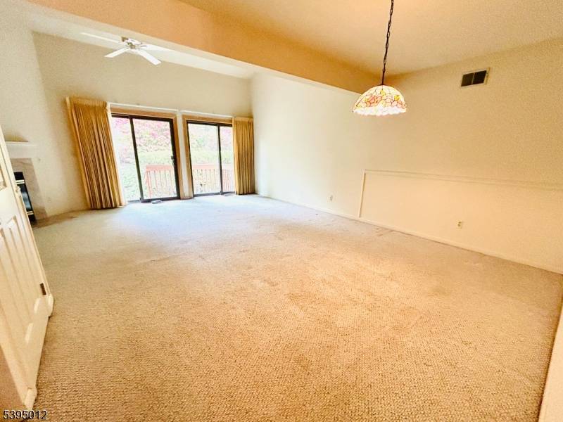 Hampton Twp., NJ 07860,11 Spar Row Ci S011