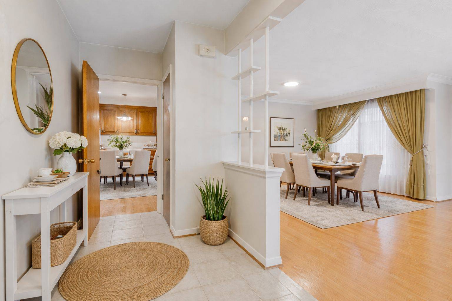 Toronto C04, ON M6A 1N5,190 Ranee AVE