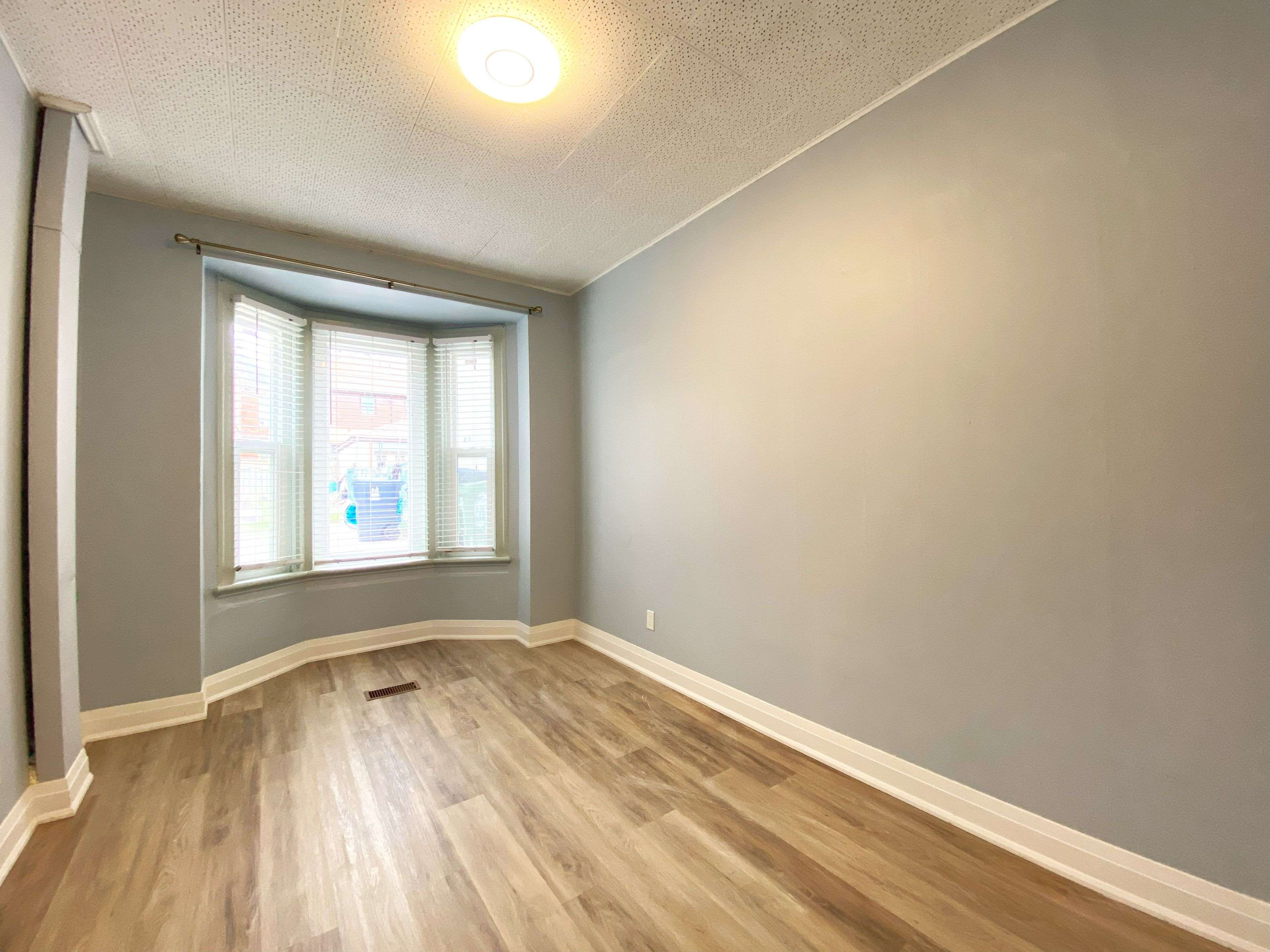 Toronto E01, ON M4M 2G8,293 Broadview AVE #Main Floor