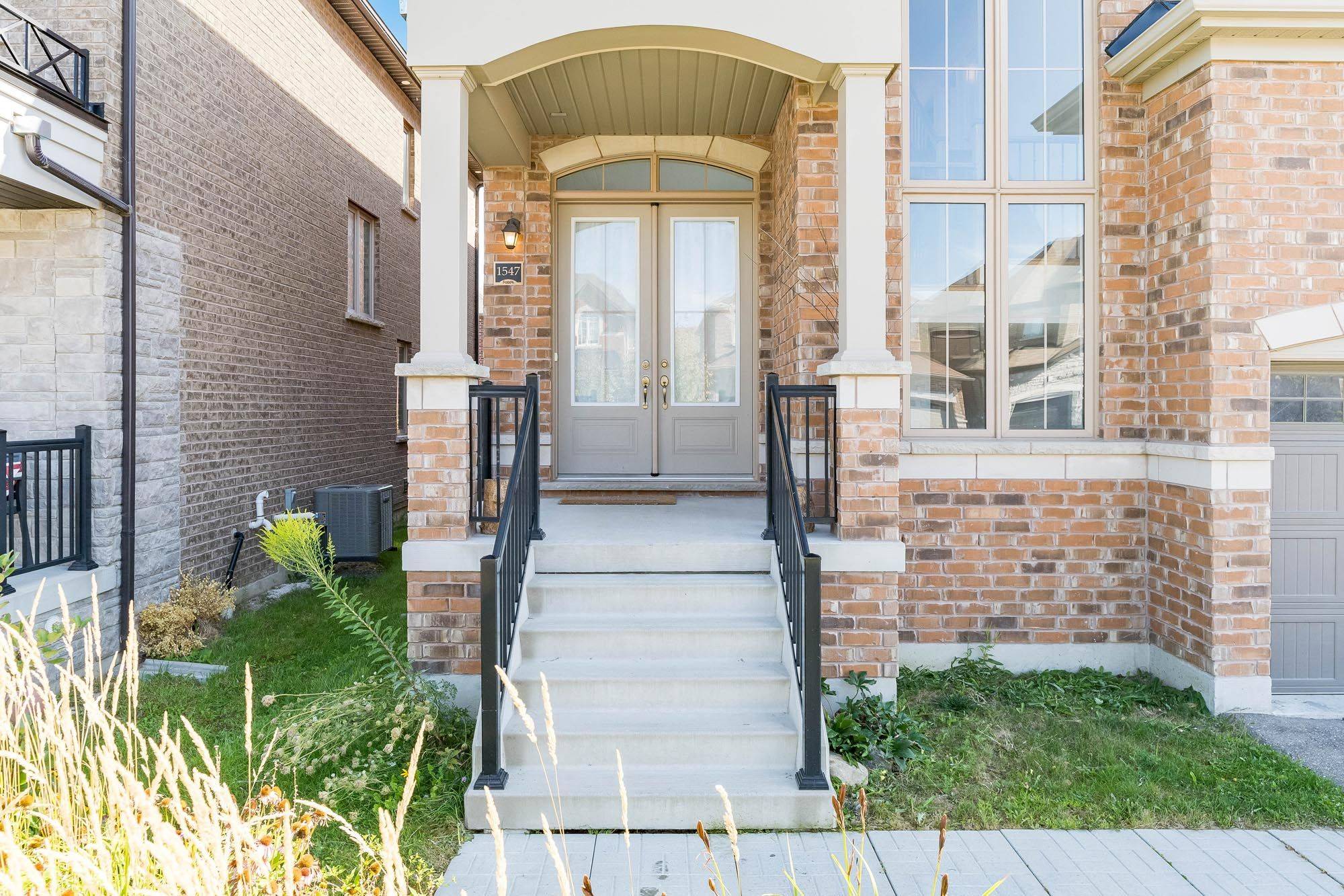 Innisfil, ON L9S 0J9,1547 McRoberts CRES