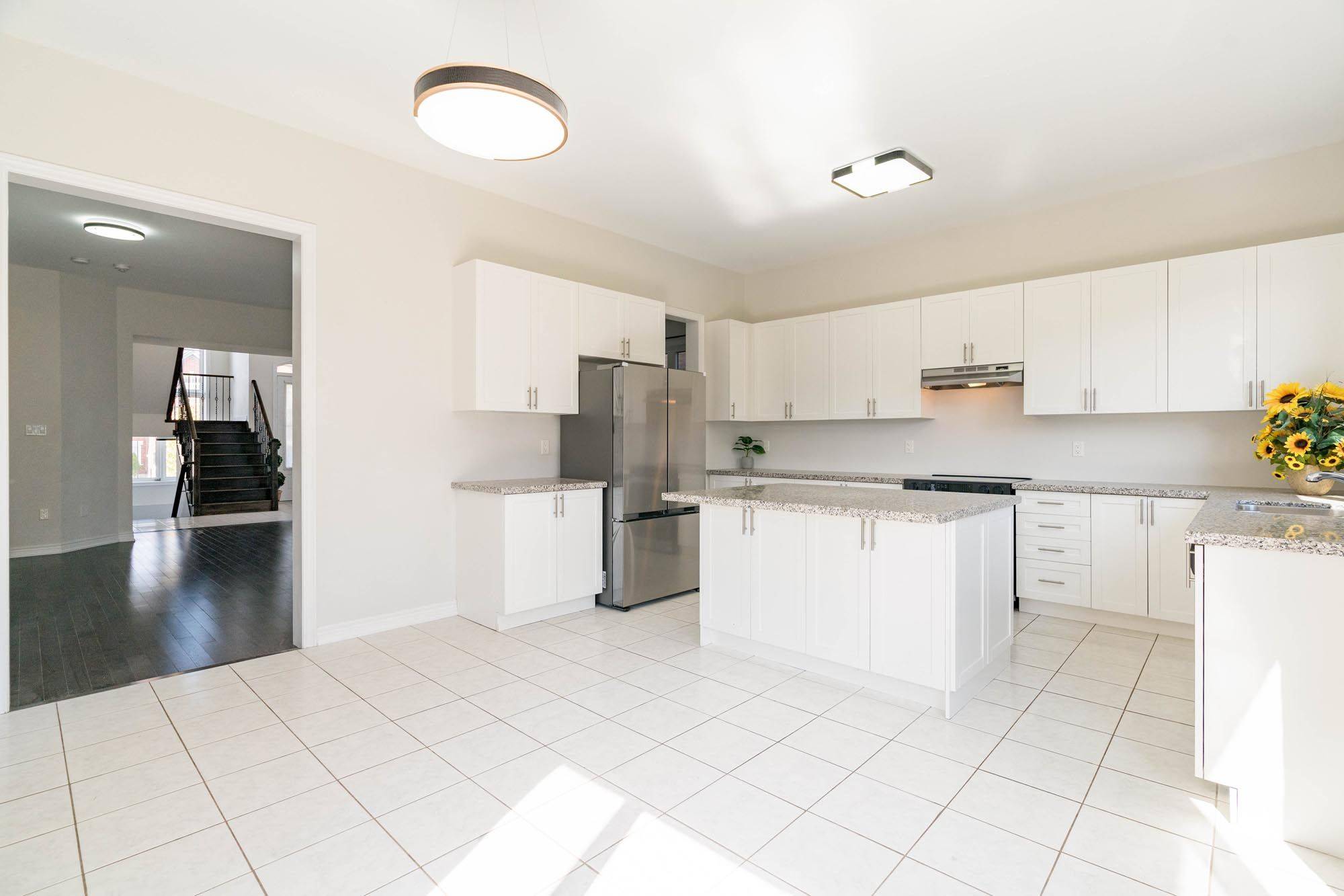 Innisfil, ON L9S 0J9,1547 McRoberts CRES