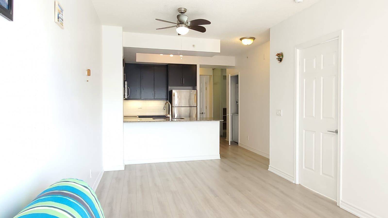 Toronto W05, ON M3M 0B3,15 James Finlay WAY #904