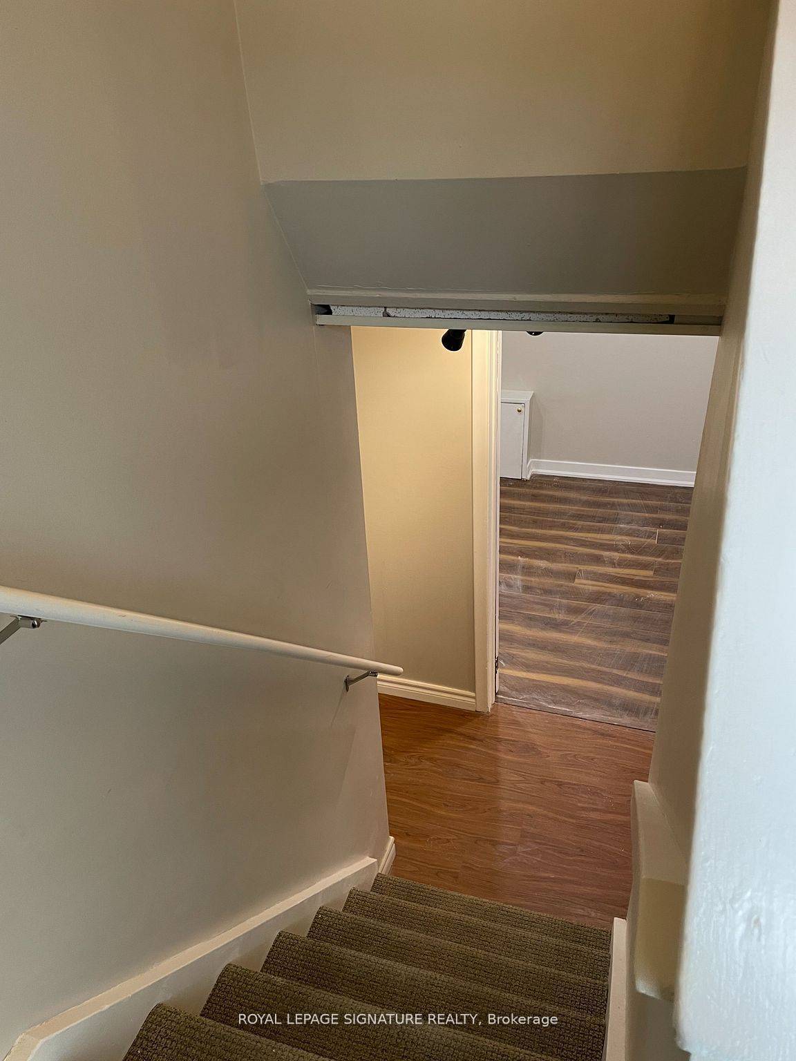 Mississauga, ON L5E 1Z1,1566 Northmount AVE #Lower