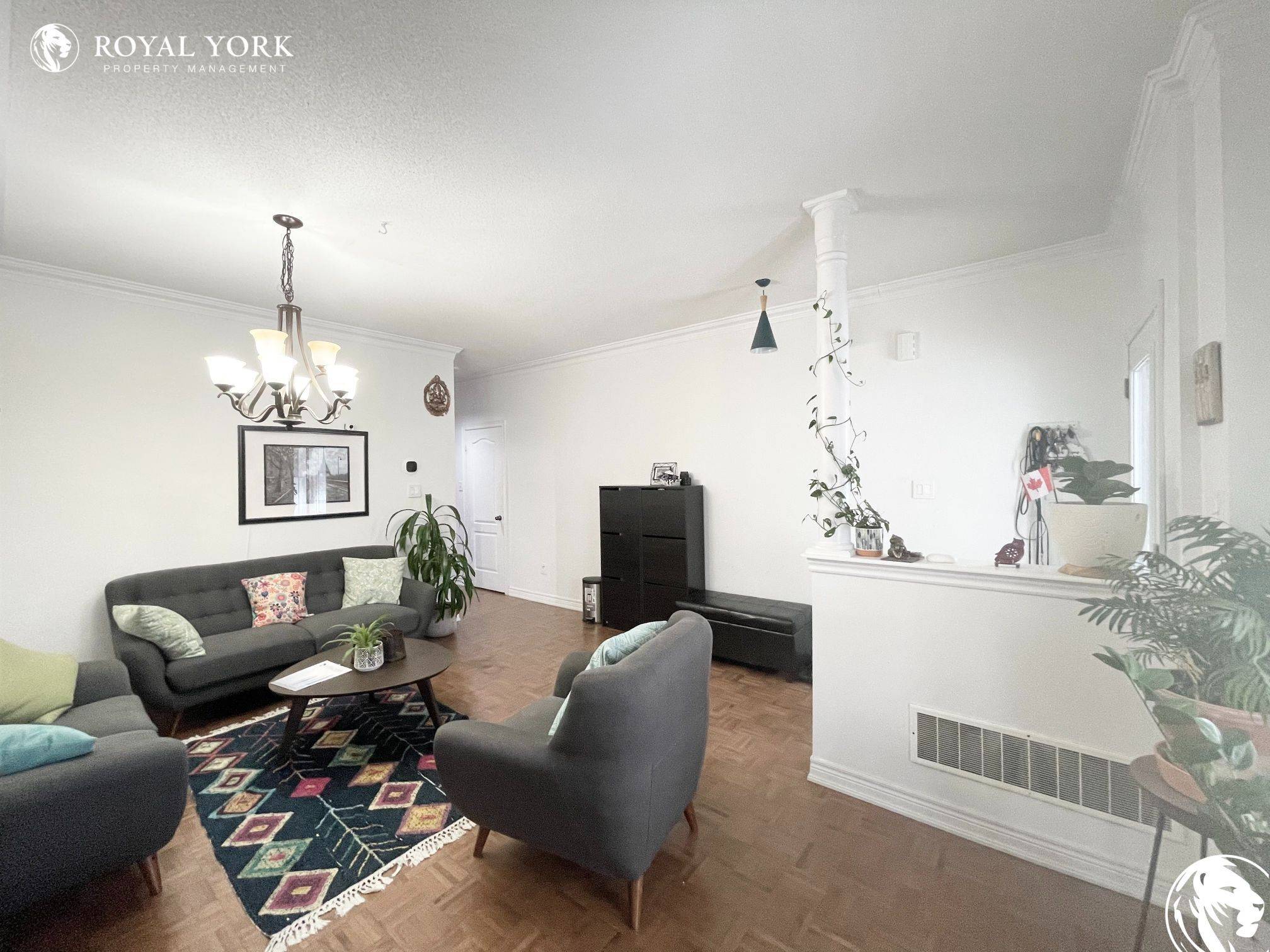 Brampton, ON L6R 0K6,21 Hibiscus CT