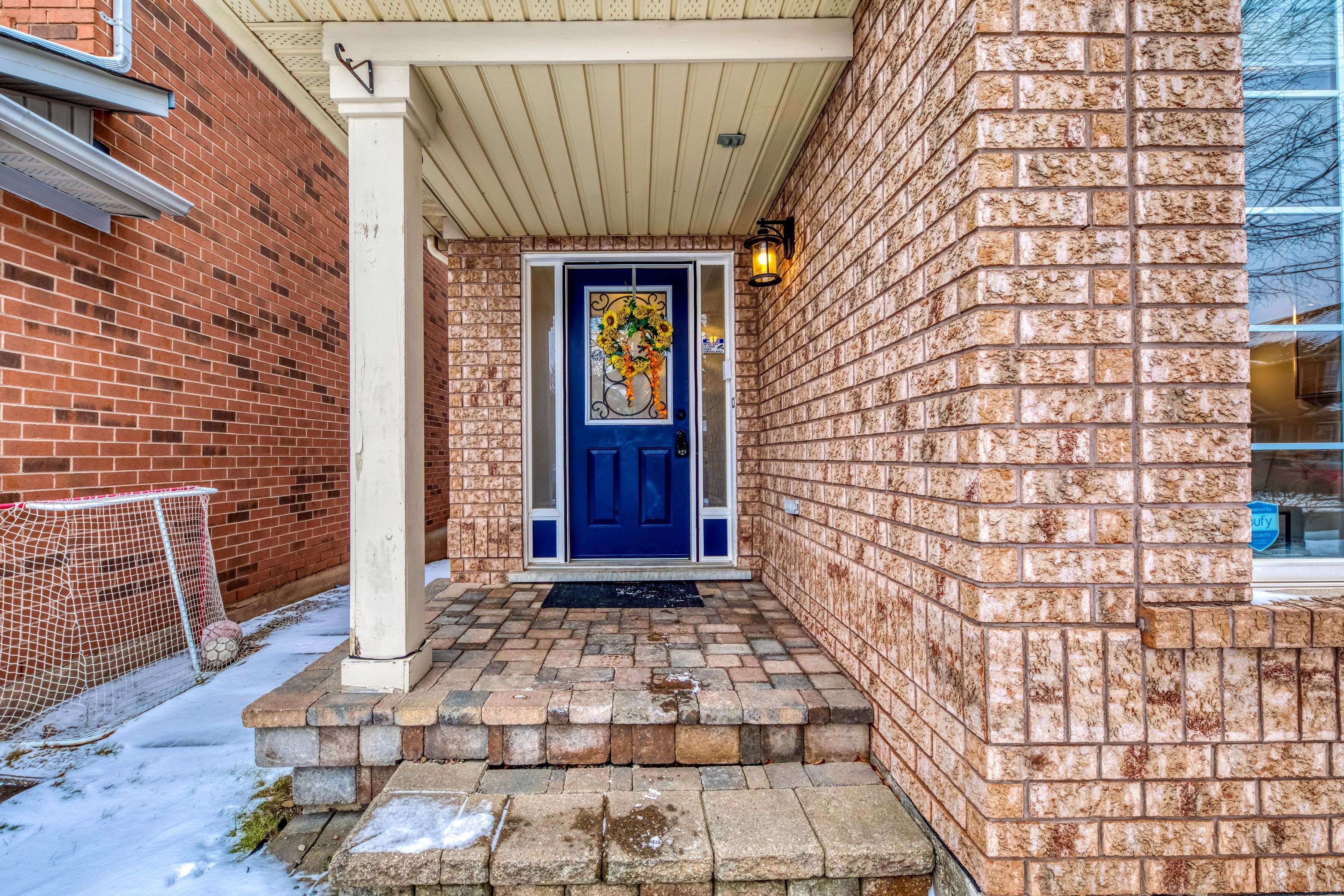 Oakville, ON L6M 3Y6,1332 Goldhawk TRL