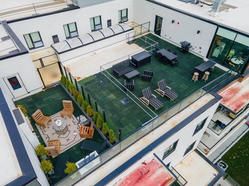 South Huron, ON N0M 1S3,228 Mcconnell ST #211