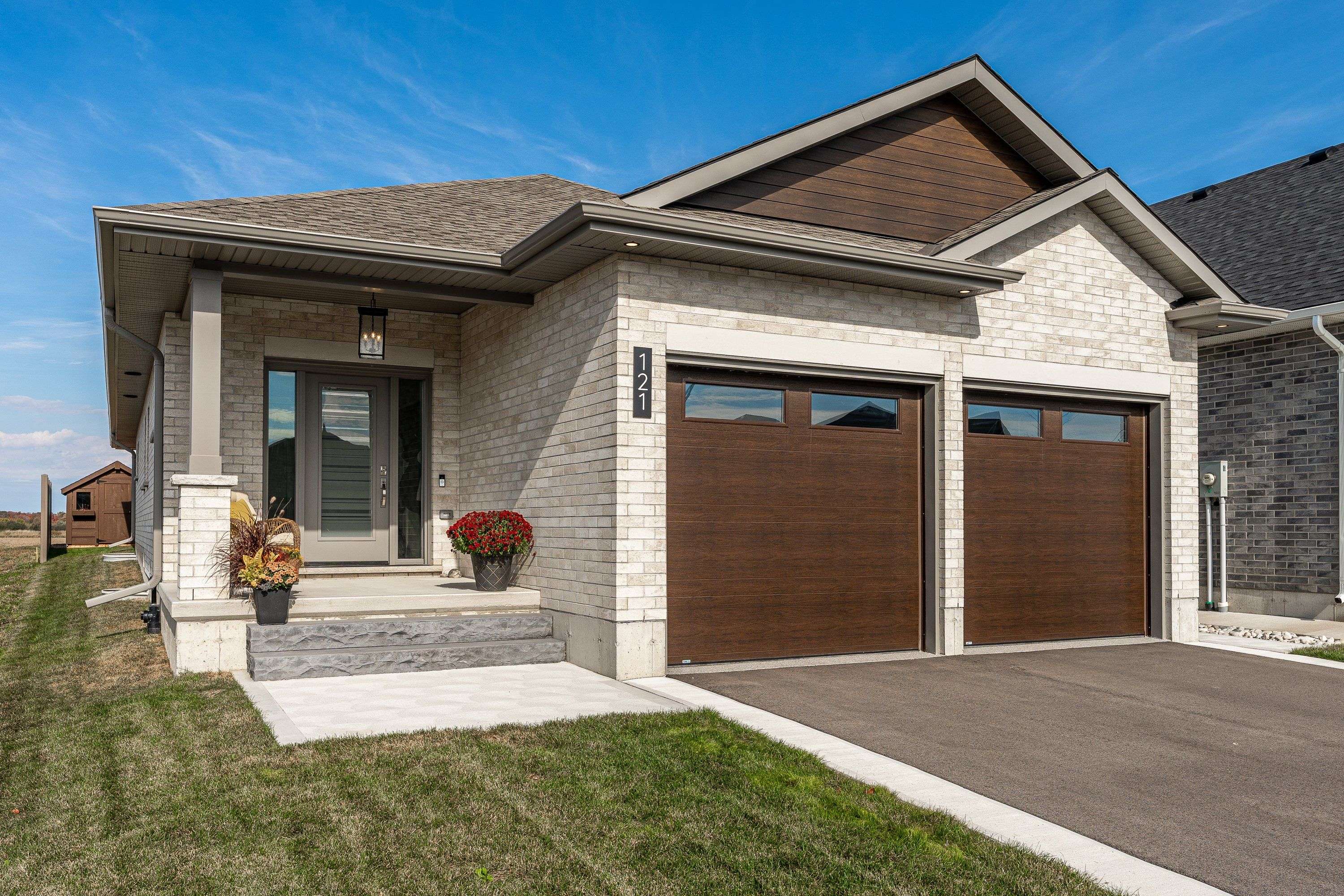 St. Marys, ON N4X 0C1,121 Glass ST