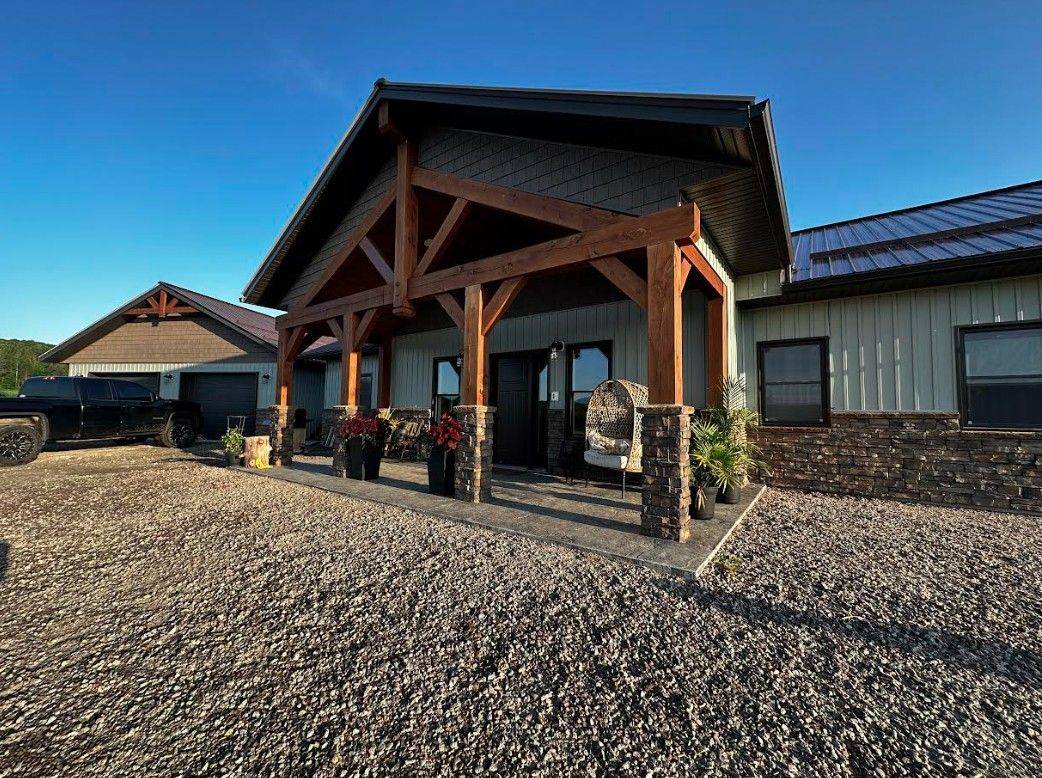 Nipissing, ON P0H 1W0,42 Simpson Hill RD