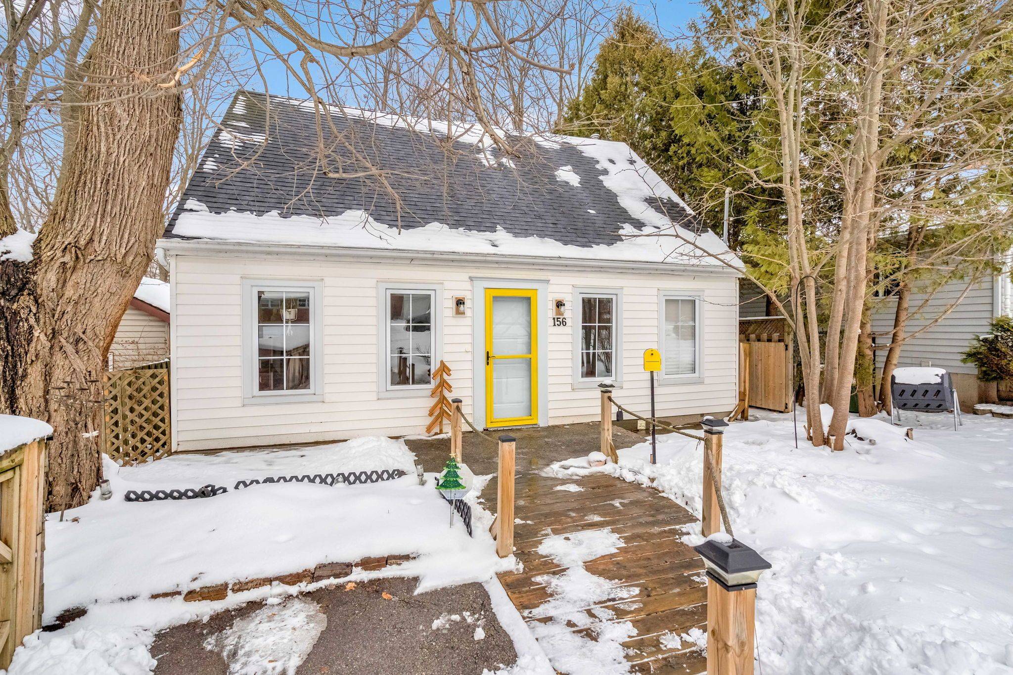 London South, ON N6J 1P6,156 LANGARTH ST W