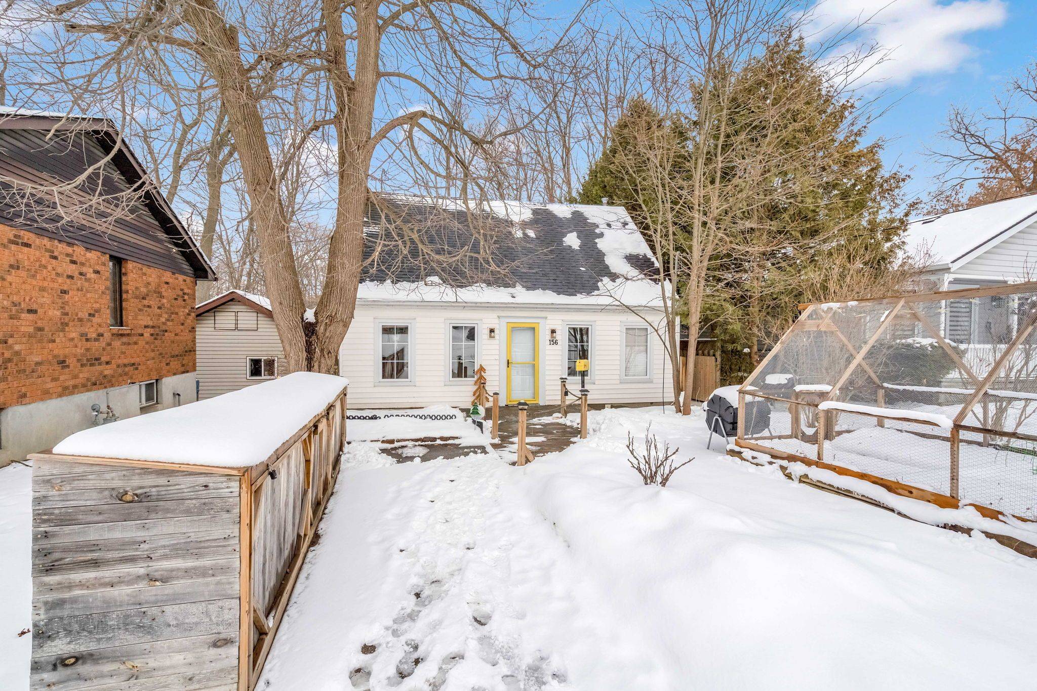 London South, ON N6J 1P6,156 LANGARTH ST W