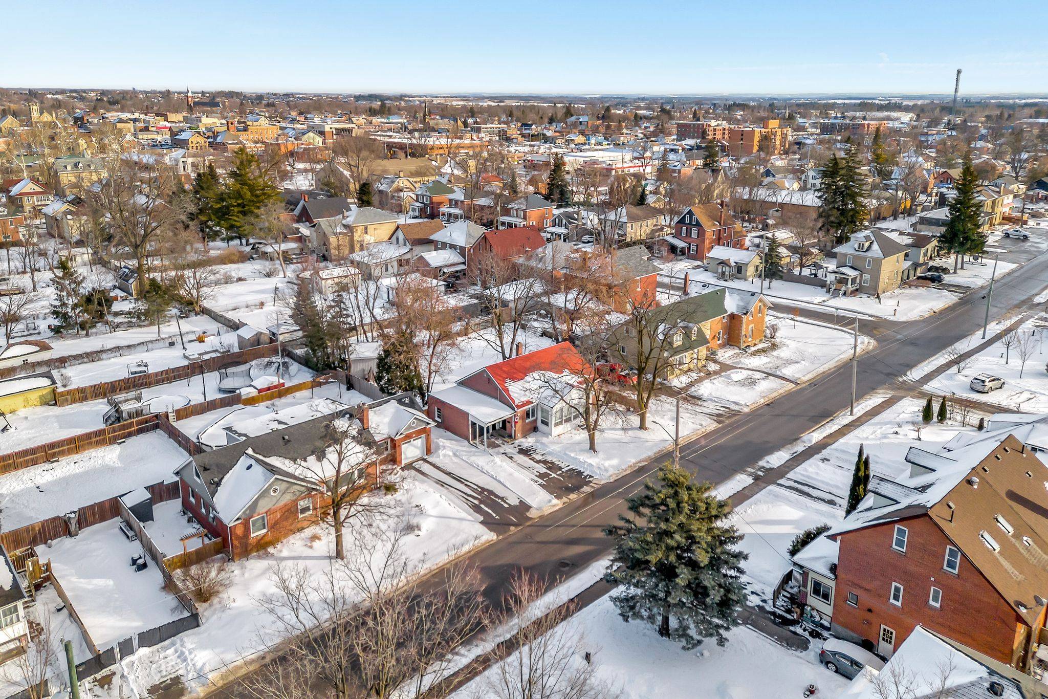 Kawartha Lakes, ON K9V 4J2,22 Albert ST N