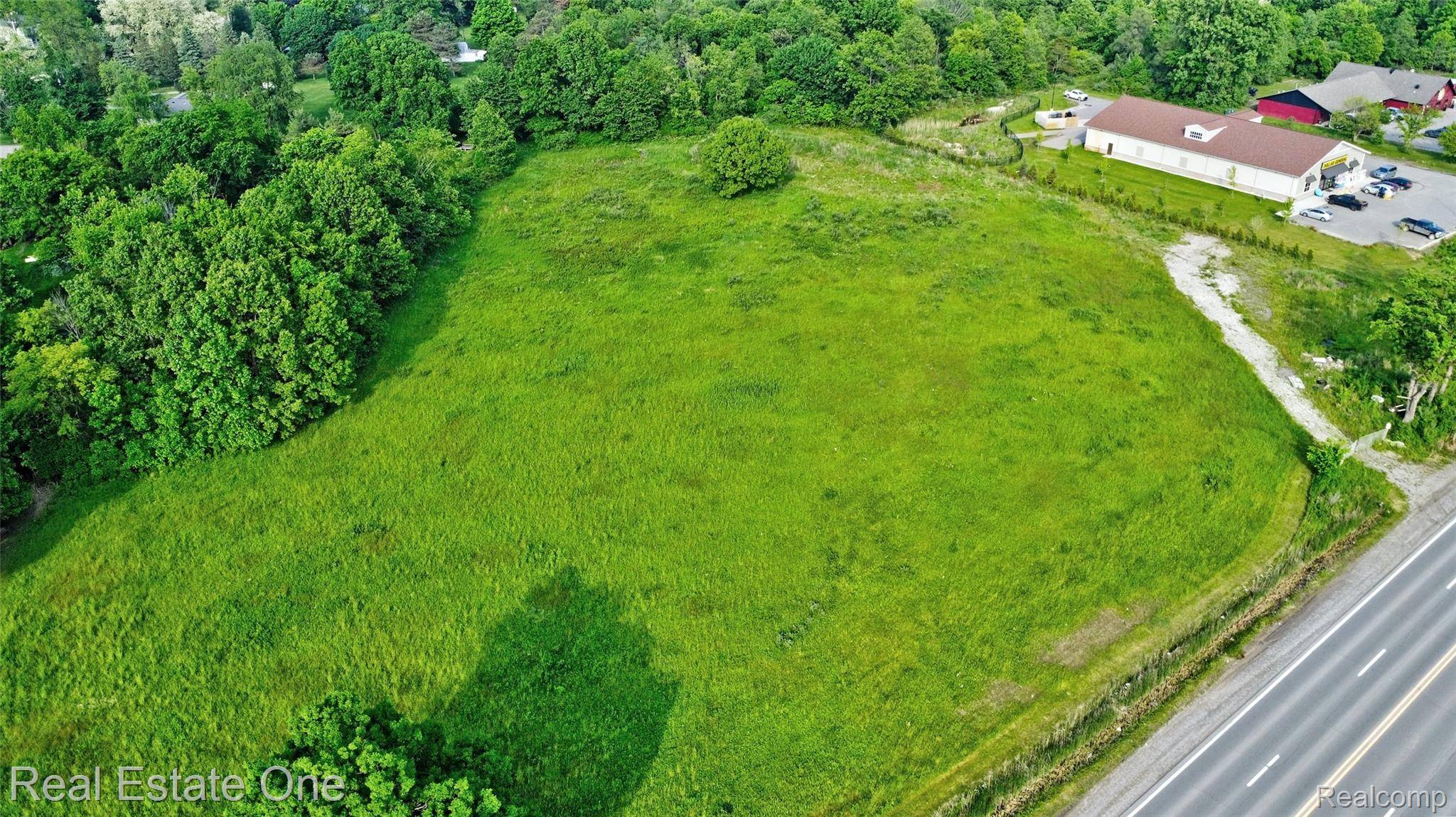 Davisburg, MI 48350,00 Dixie Hwy HWY