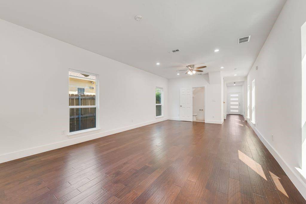 Dallas, TX 75215,2346 Scott Street