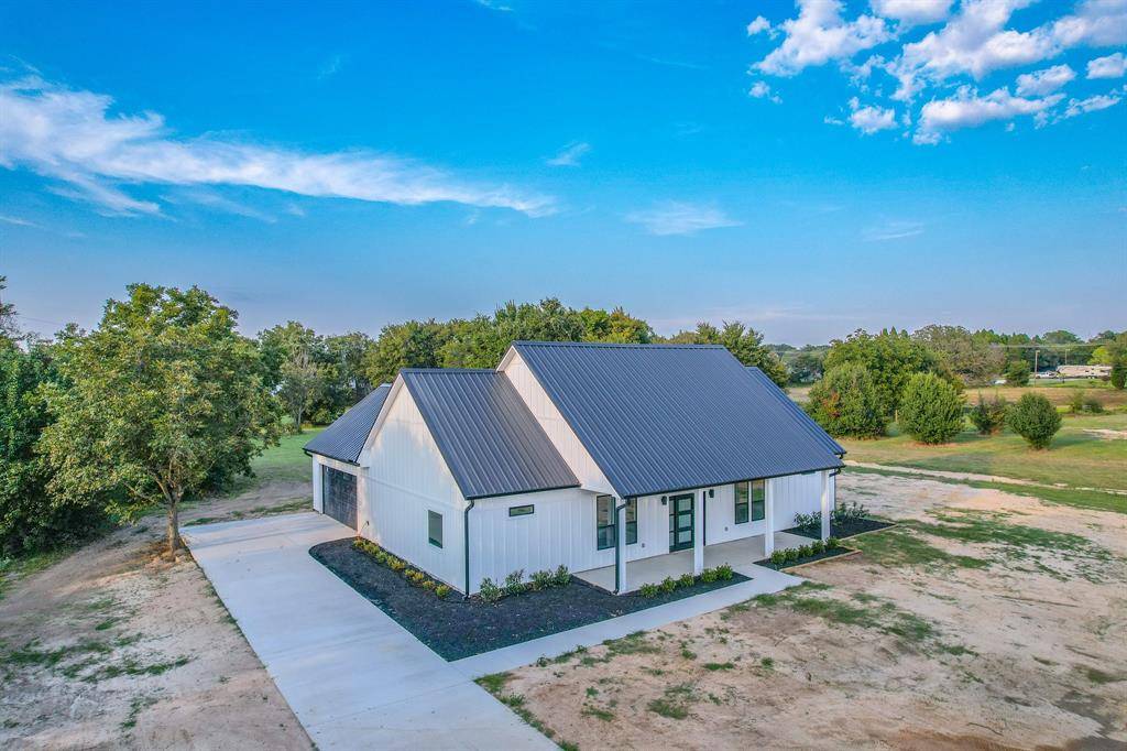 Malakoff, TX 75148,212 Country lane