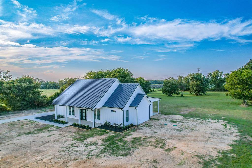 Malakoff, TX 75148,212 Country lane