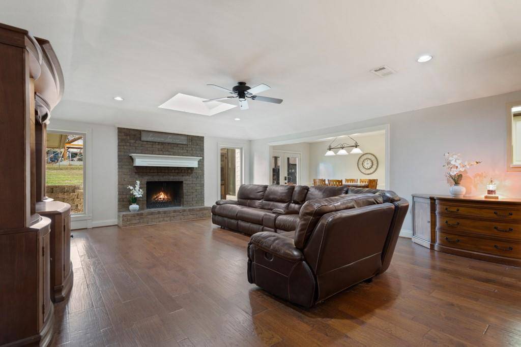 Hideaway, TX 75771,412 Hideaway Lane E