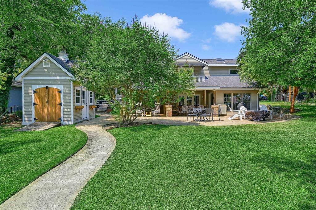 Lake Kiowa, TX 76240,203 Kiowa Drive W