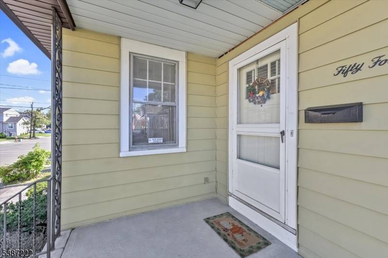 Saddle Brook Twp., NJ 07663,54 Rochelle Pkwy