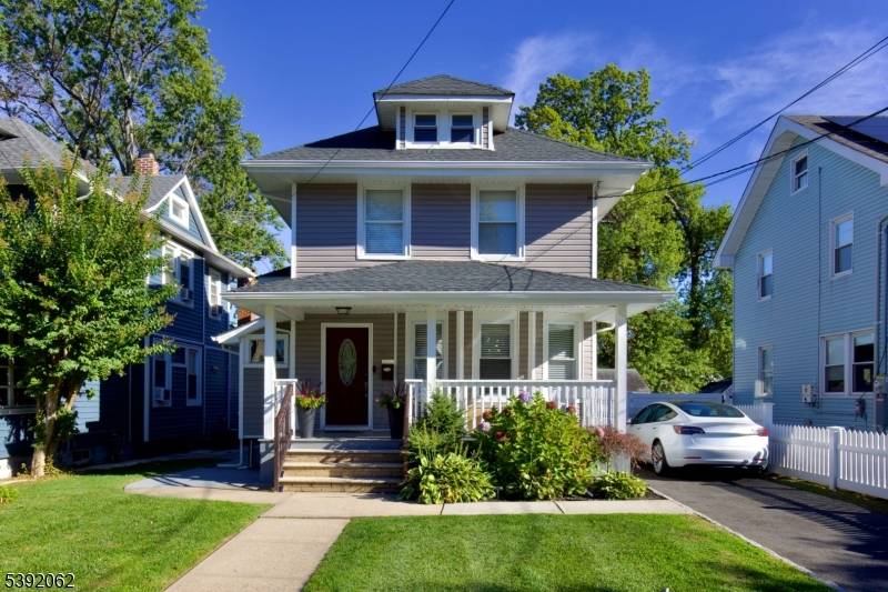 Elizabeth City, NJ 07208,137 139 Monmouth Rd