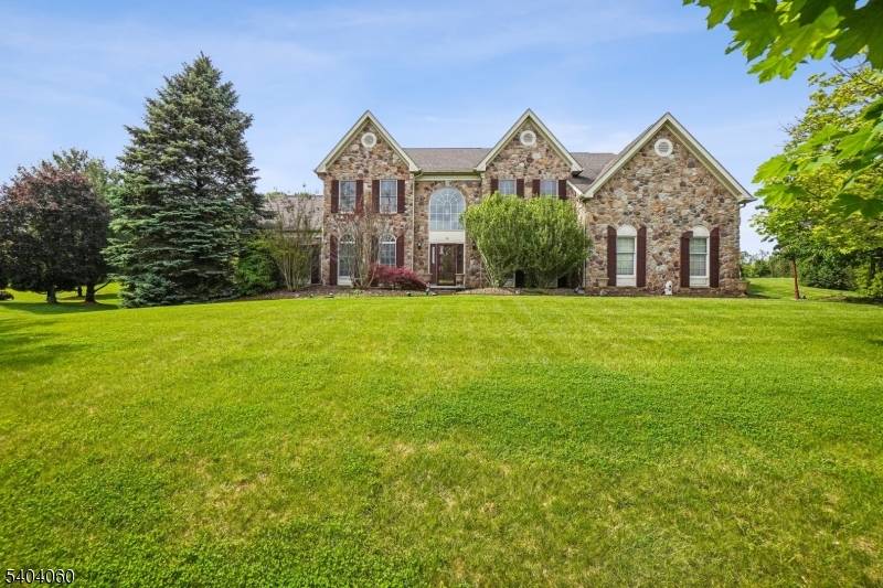 Franklin Twp., NJ 08802,16 Surry Lane16