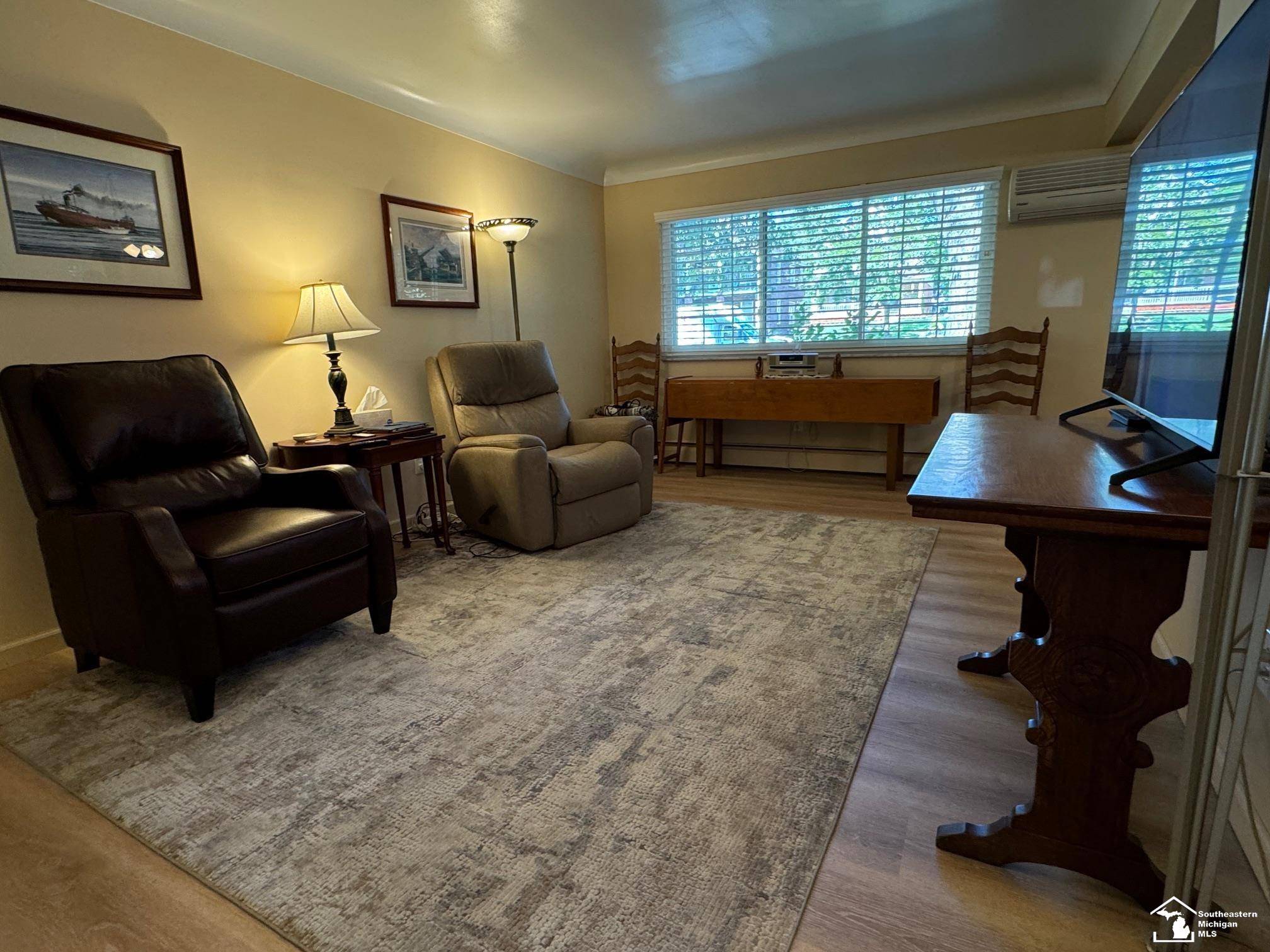 Trenton, MI 48183,3437 3rd ST