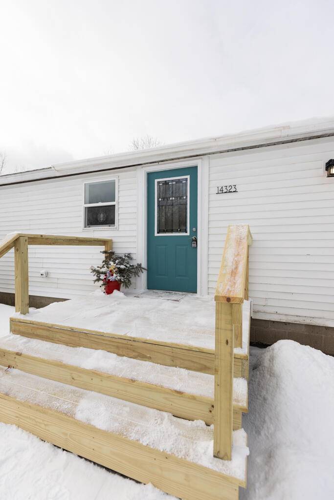 Cedar Springs, MI 49319,14323 Zeike DR