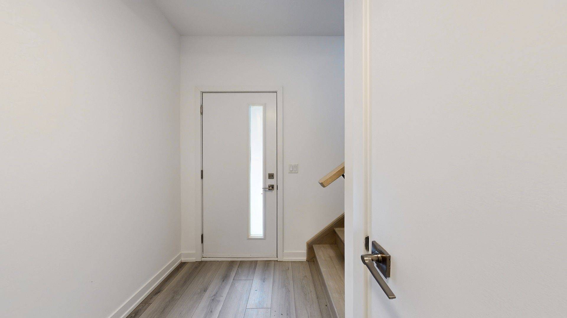 Toronto E05, ON M1W 2H1,13 Calamint LN