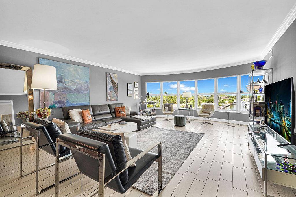 Fort Lauderdale, FL 33308,5100 Bayview Dr #404