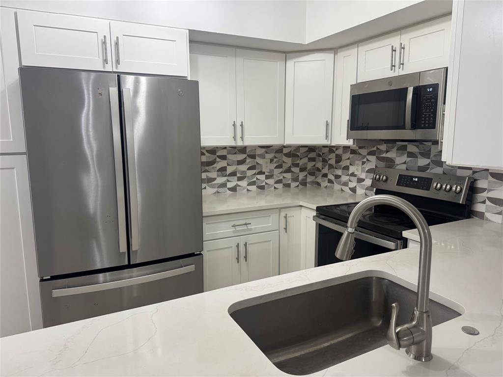 Coconut Creek, FL 33073,5620 NW 61st St #1201