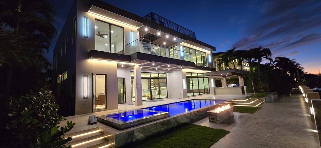 Lighthouse Point, FL 33064,2441 NE 48th Ct