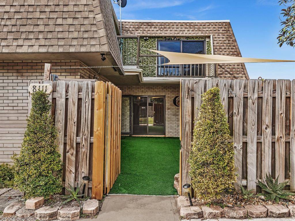 North Lauderdale, FL 33068,8111 SW 24th St #8111