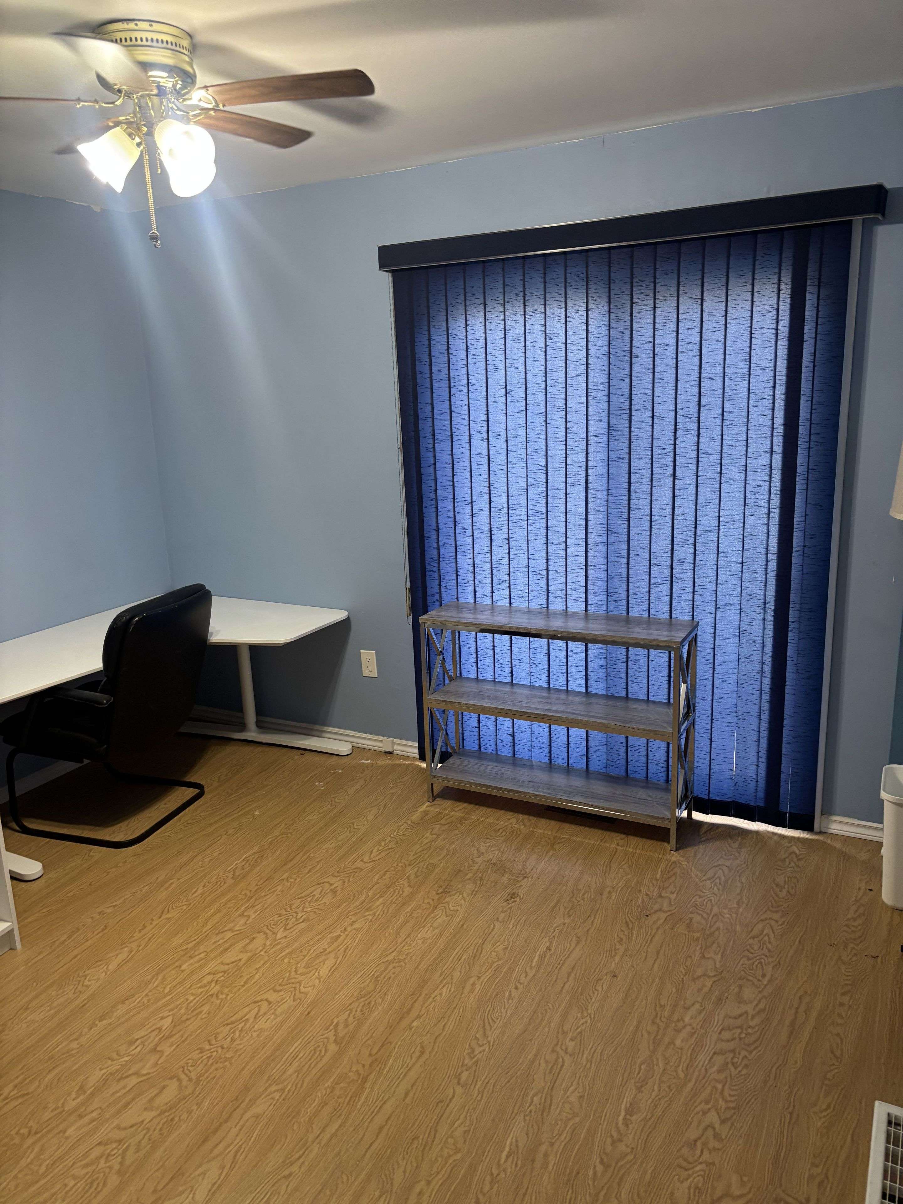 Newmarket, ON L3Y 5A5,717 Jackson CT