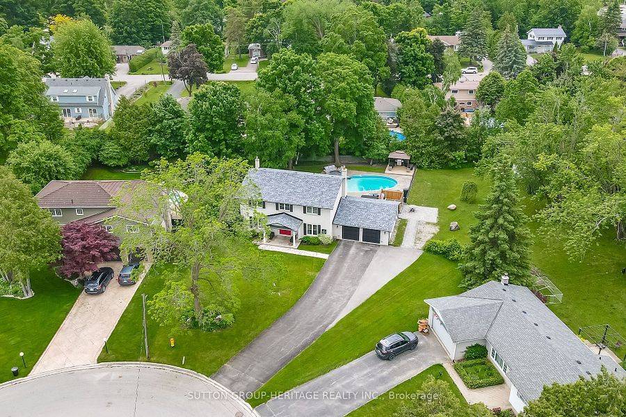 Georgina, ON L0E 1R0,3 Northwood RD