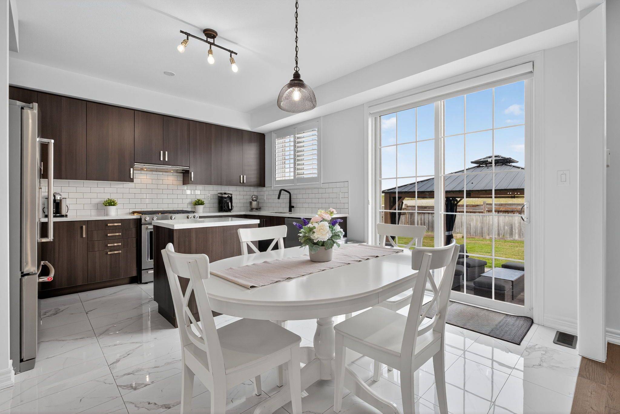 New Tecumseth, ON L9R 0N9,113 Sutcliffe WAY