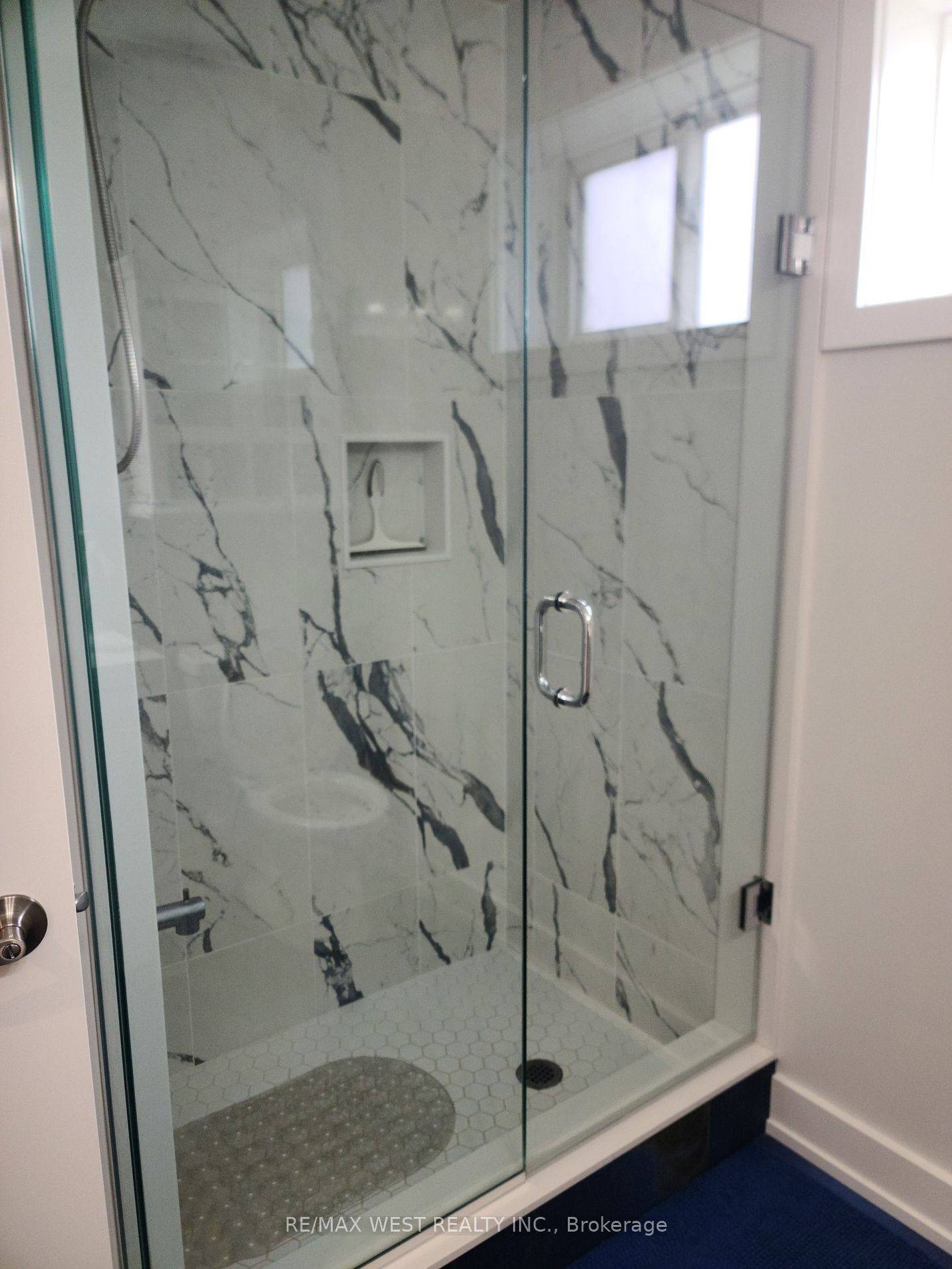 Vaughan, ON L4L 2Y1,16 Stocco CT