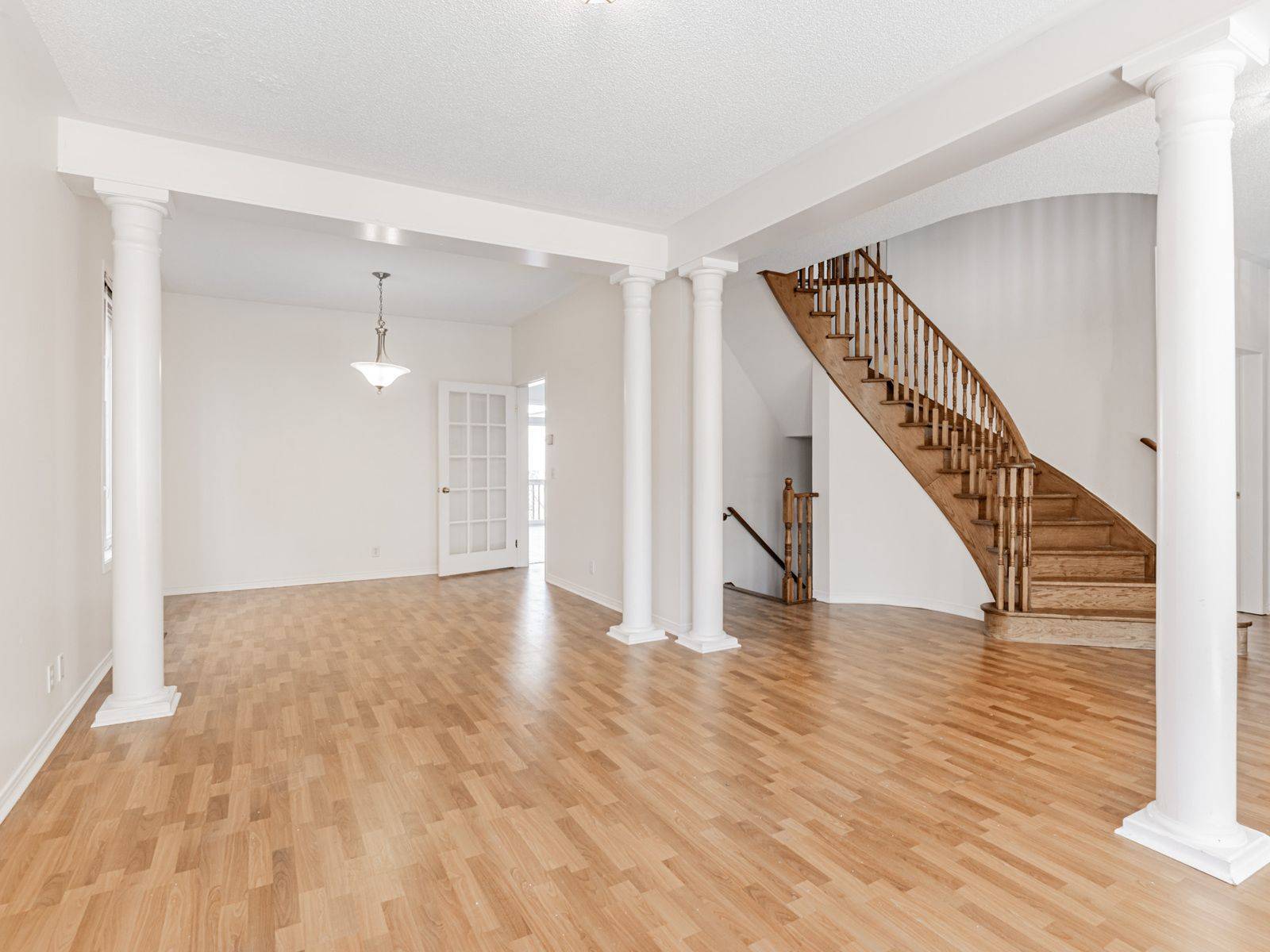 Richmond Hill, ON L4S 2M4,33 Bilberry CRES