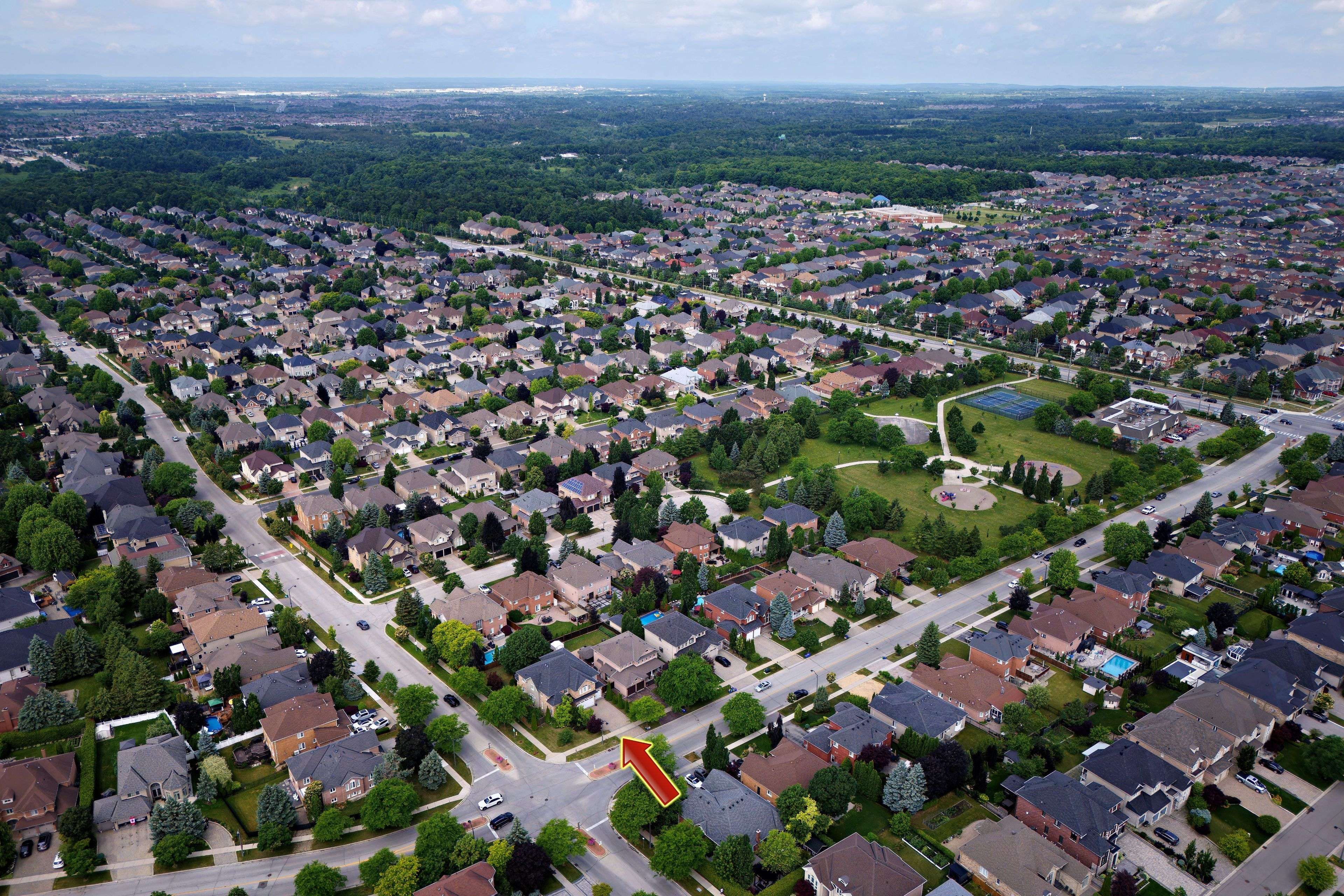 Vaughan, ON L4L 8W4,110 Velmar DR