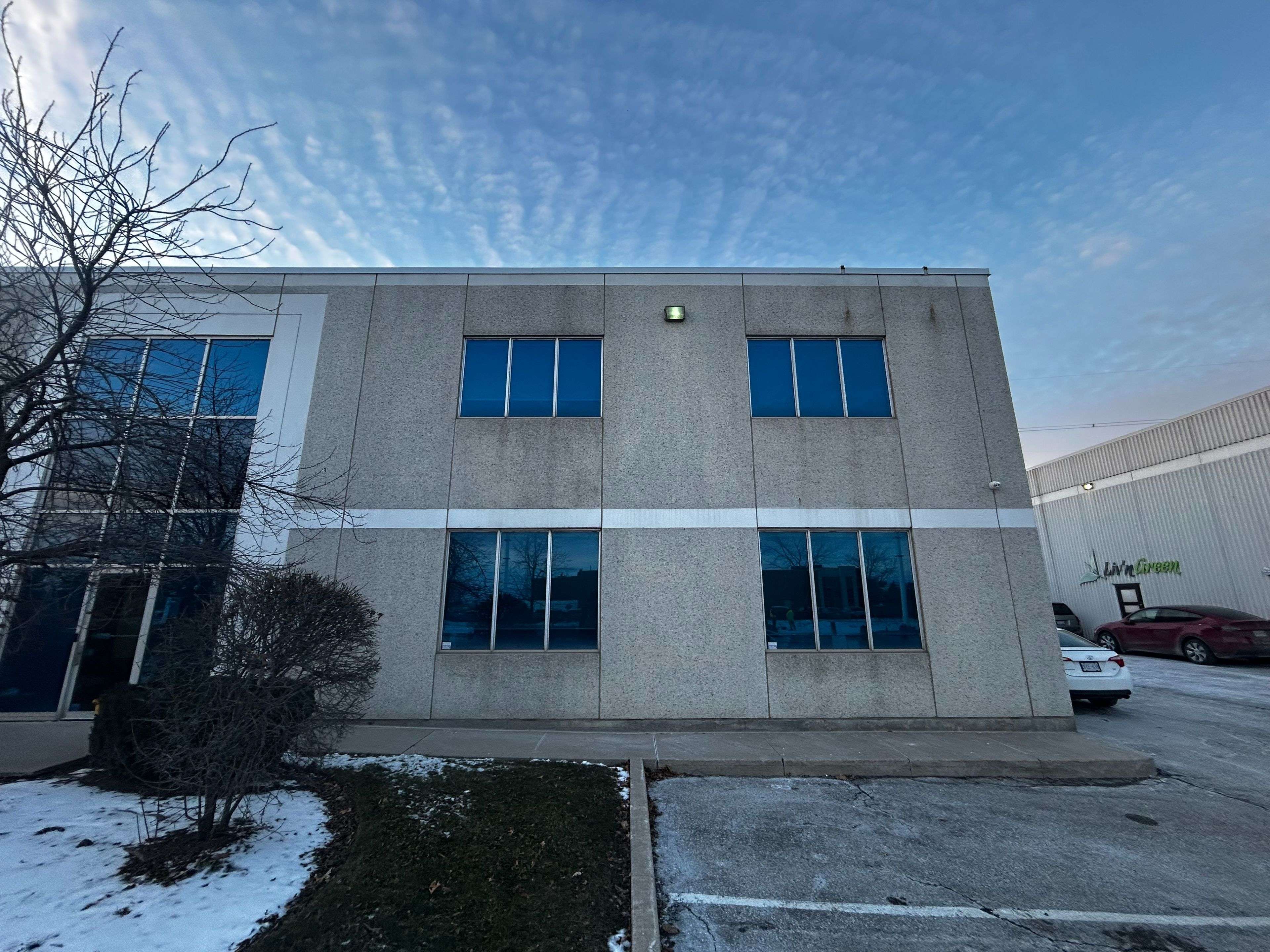 Mississauga, ON L5S 1Y1,111 Topflight DR ##200