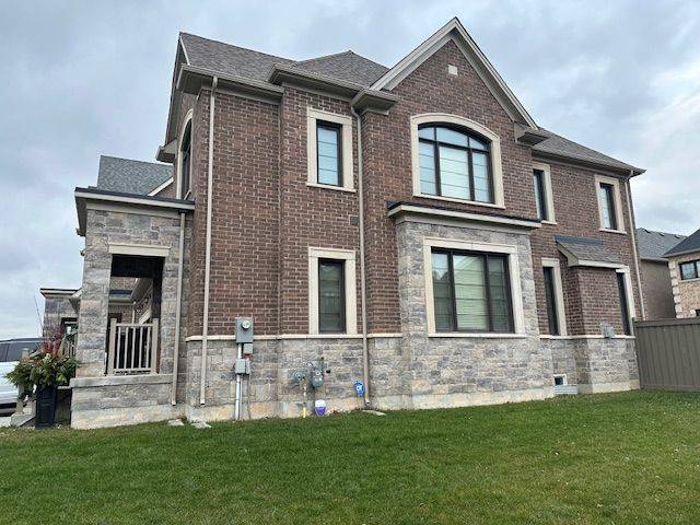 Milton, ON L9E 1N3,1317 Raspberry TER