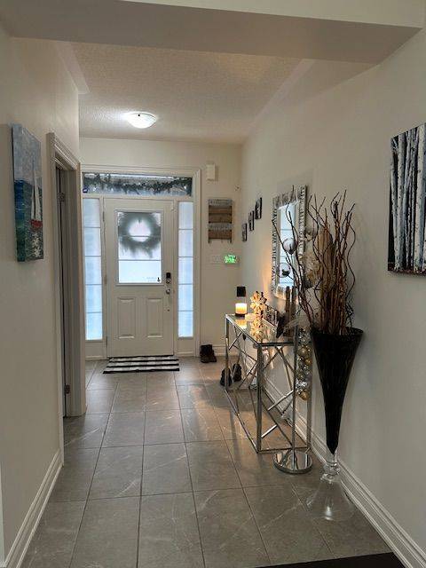 Milton, ON L9E 1N3,1317 Raspberry TER