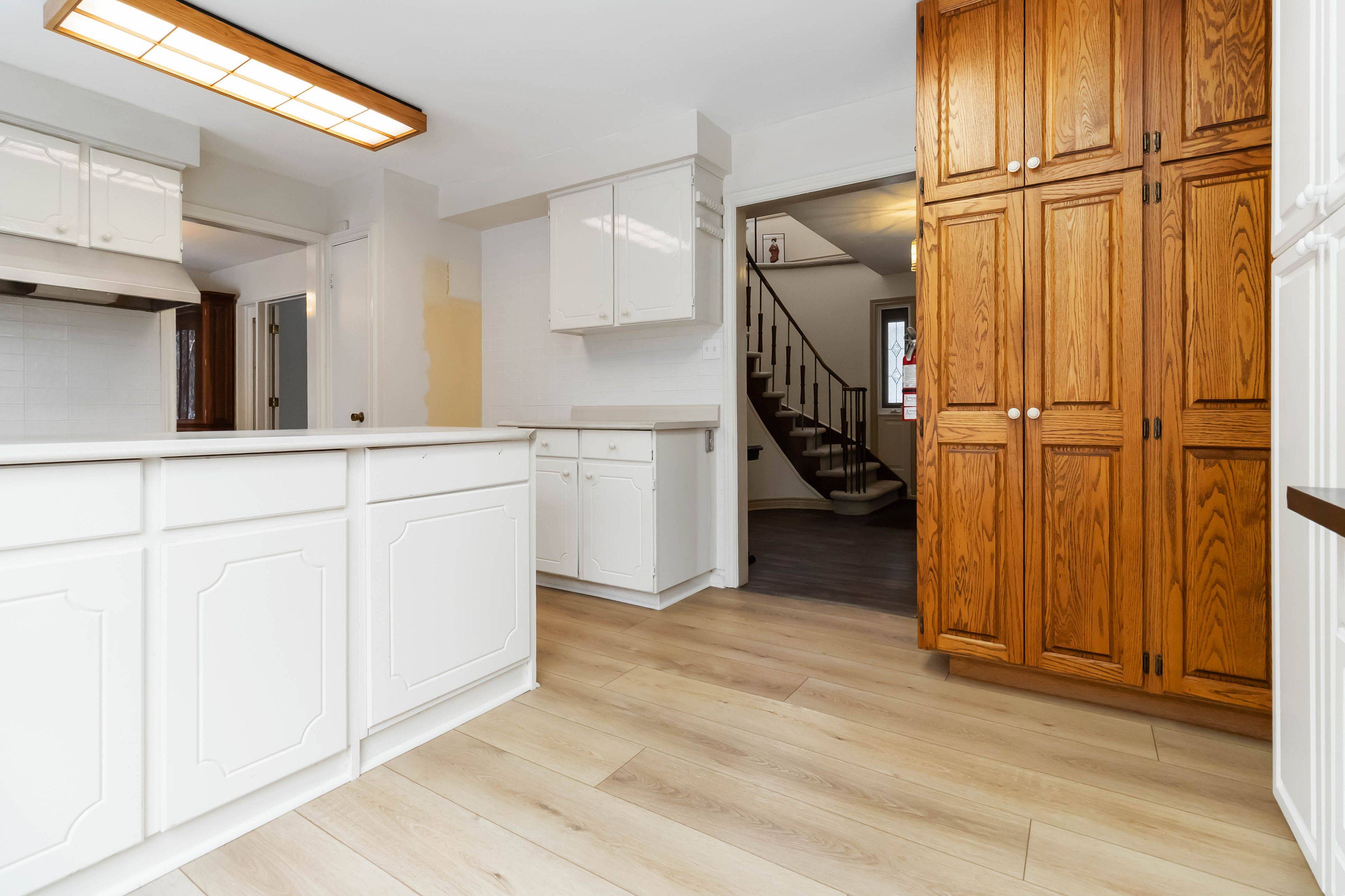 Oakville, ON L6L 5H6,1087 Tanglewood CT