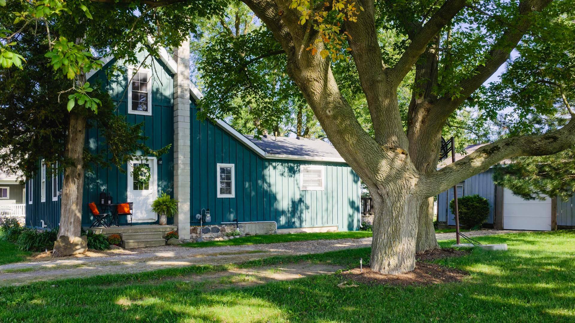 North Huron, ON N0M 1H0,300 Blyth RD