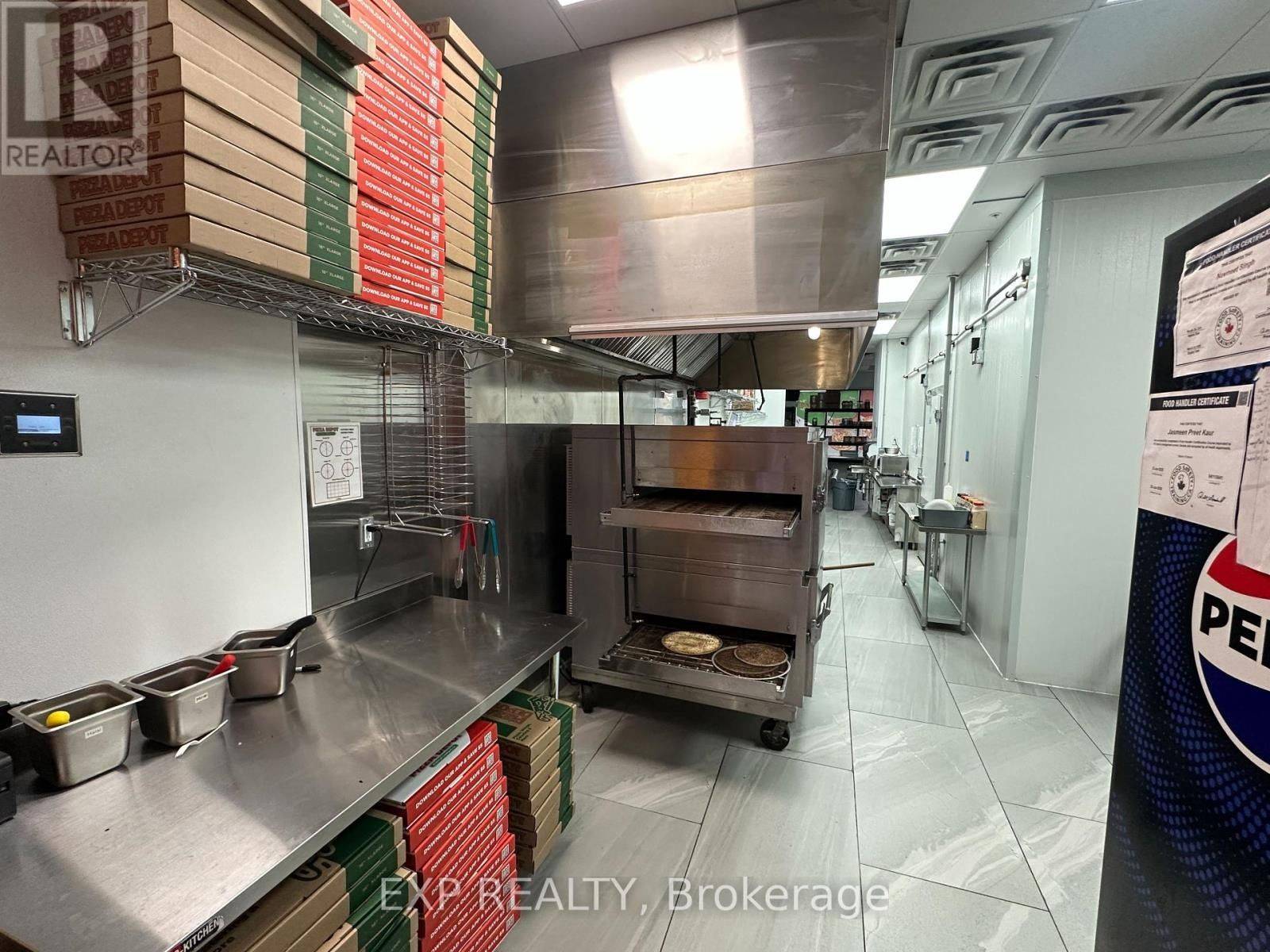 London South, ON N6K 0C1,2136 Kains RD #11