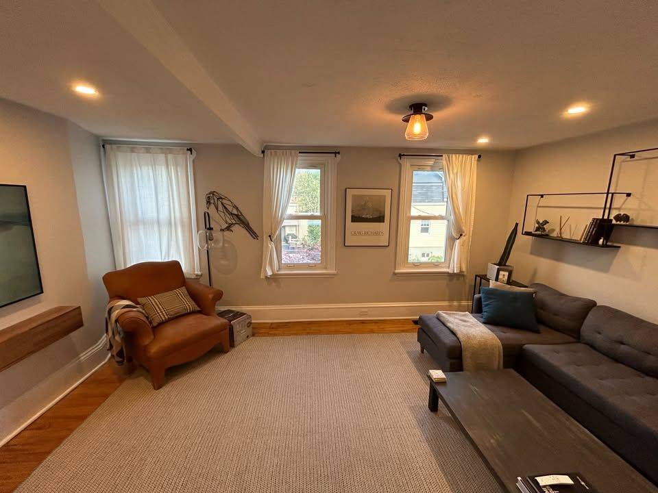 New Edinburgh - Lindenlea, ON K1M 1E9,18 Commanda WAY